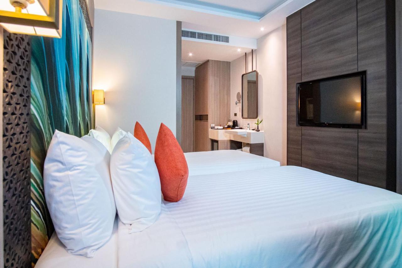 Skyview Resort Phuket Patong Beach Exterior foto Deluxe Room